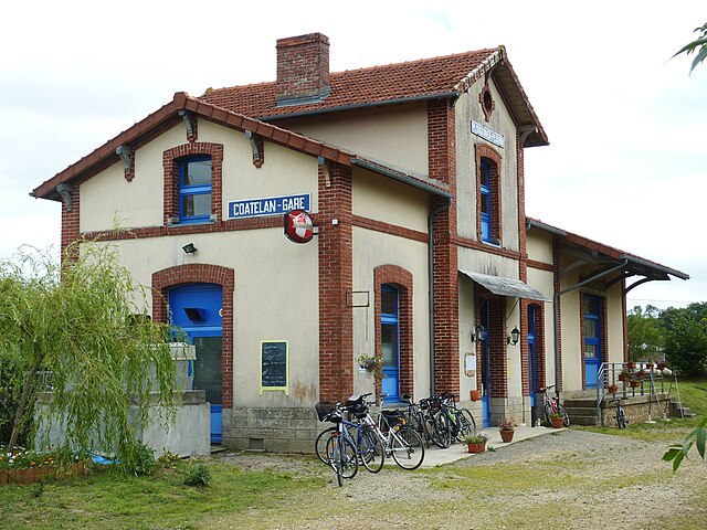 L'ancienne gare de Coatélan, Plougonven